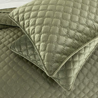 Chic Home Kehlani 3 Piece Dutch Velvet Quilt Set-