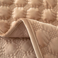 Chic Home Kehlani 7 Piece Dutch Velvet Quilt Set-