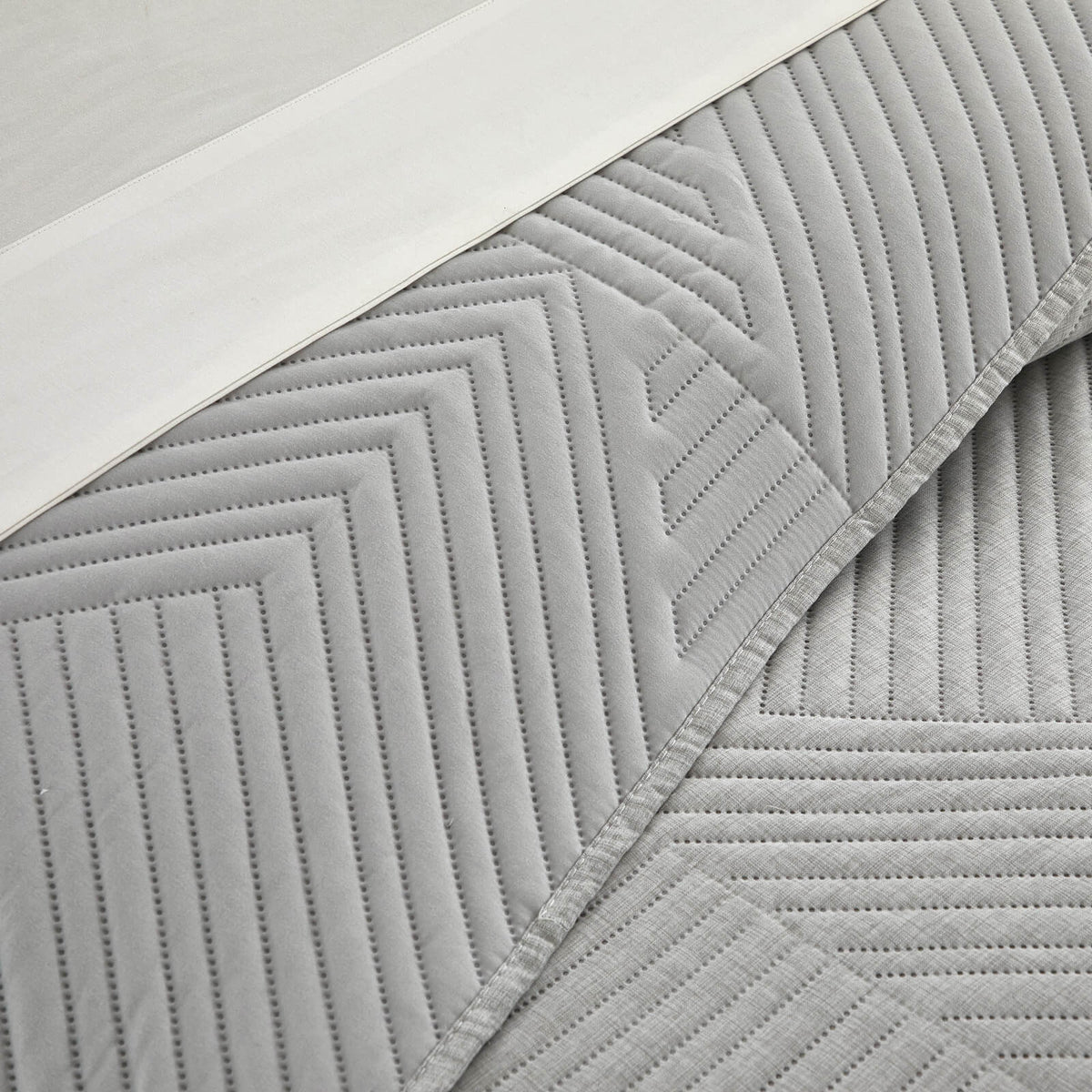 Chic Home Sianna 7 Piece Geometric Quilt Set Grey