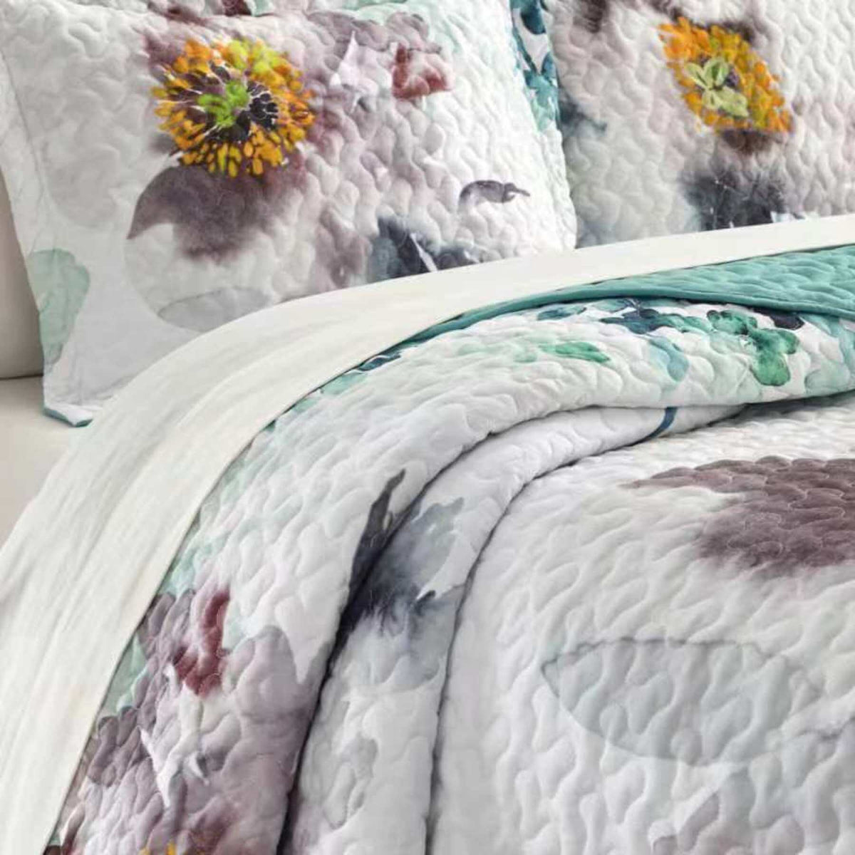 Chic Home Zariah 7 Piece Watercolor Floral Quilt Set Multi-color