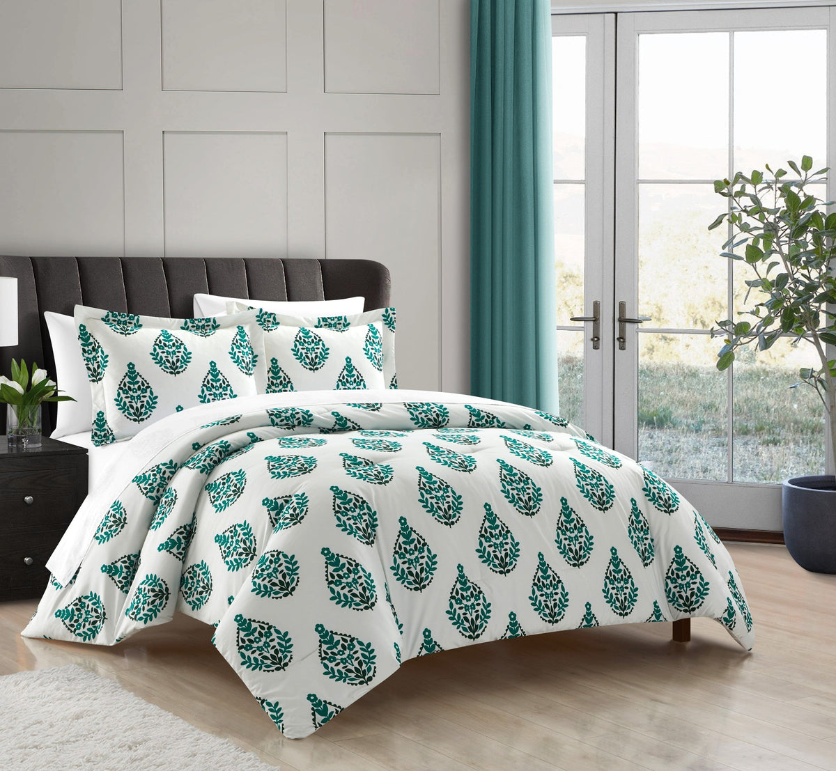 Chic Home Amelia 3 Piece Floral Medallion Print Duvet Cover Set