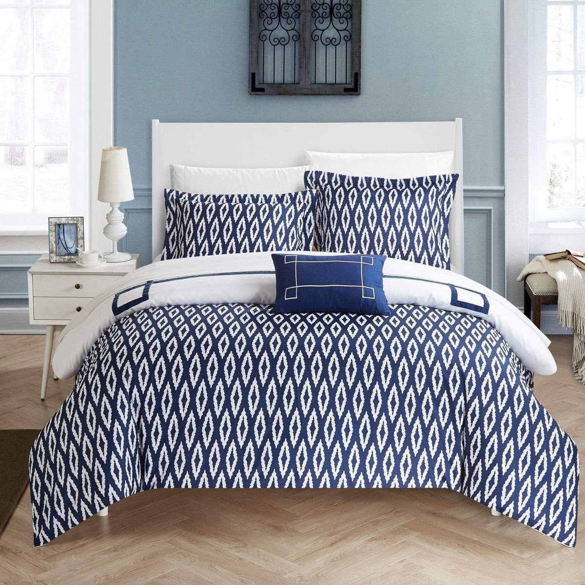 Chic Home Kendall 4 Piece Reversible Duvet Cover Set