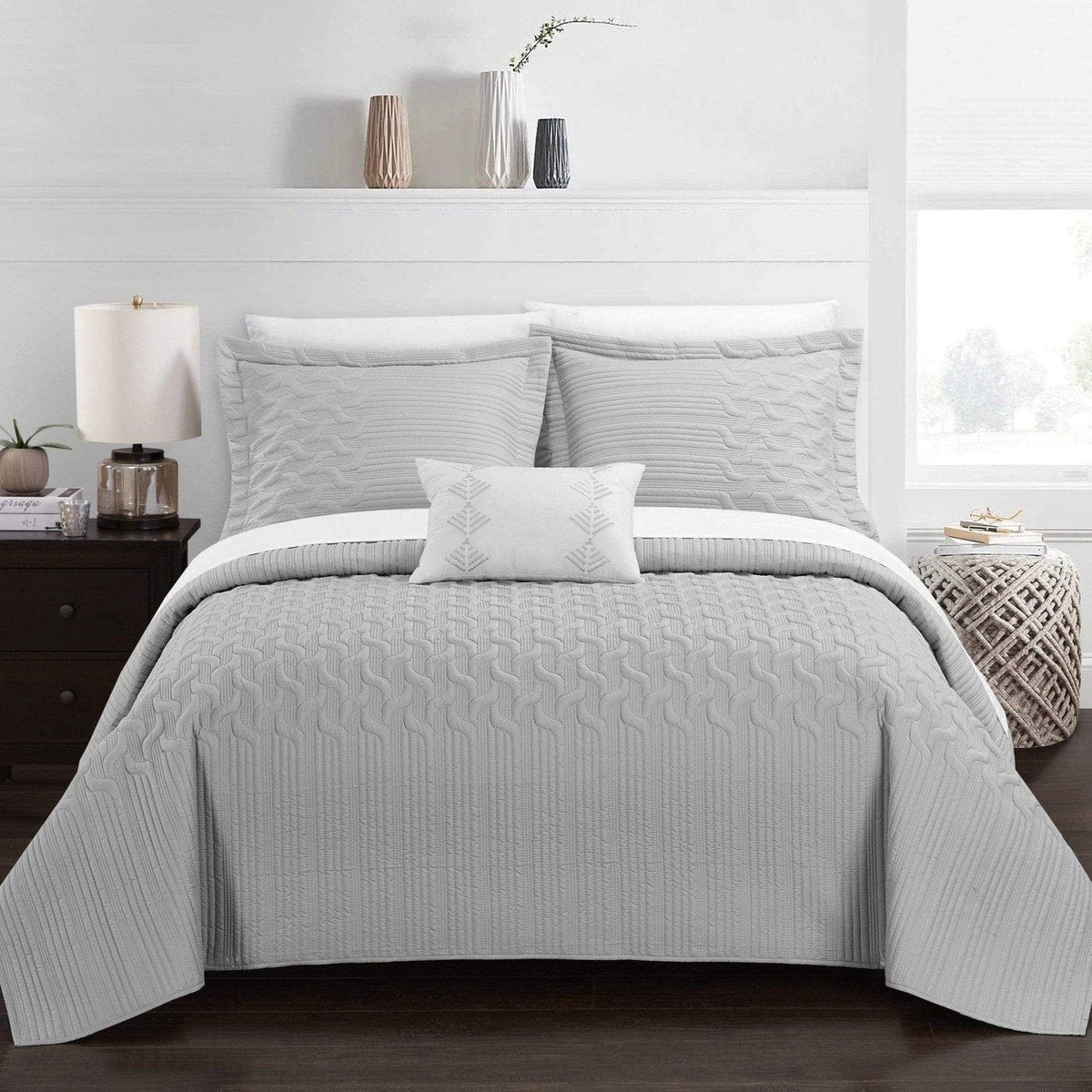 Chic Home Shalya 8 Piece Stitched Quilt Set Grey