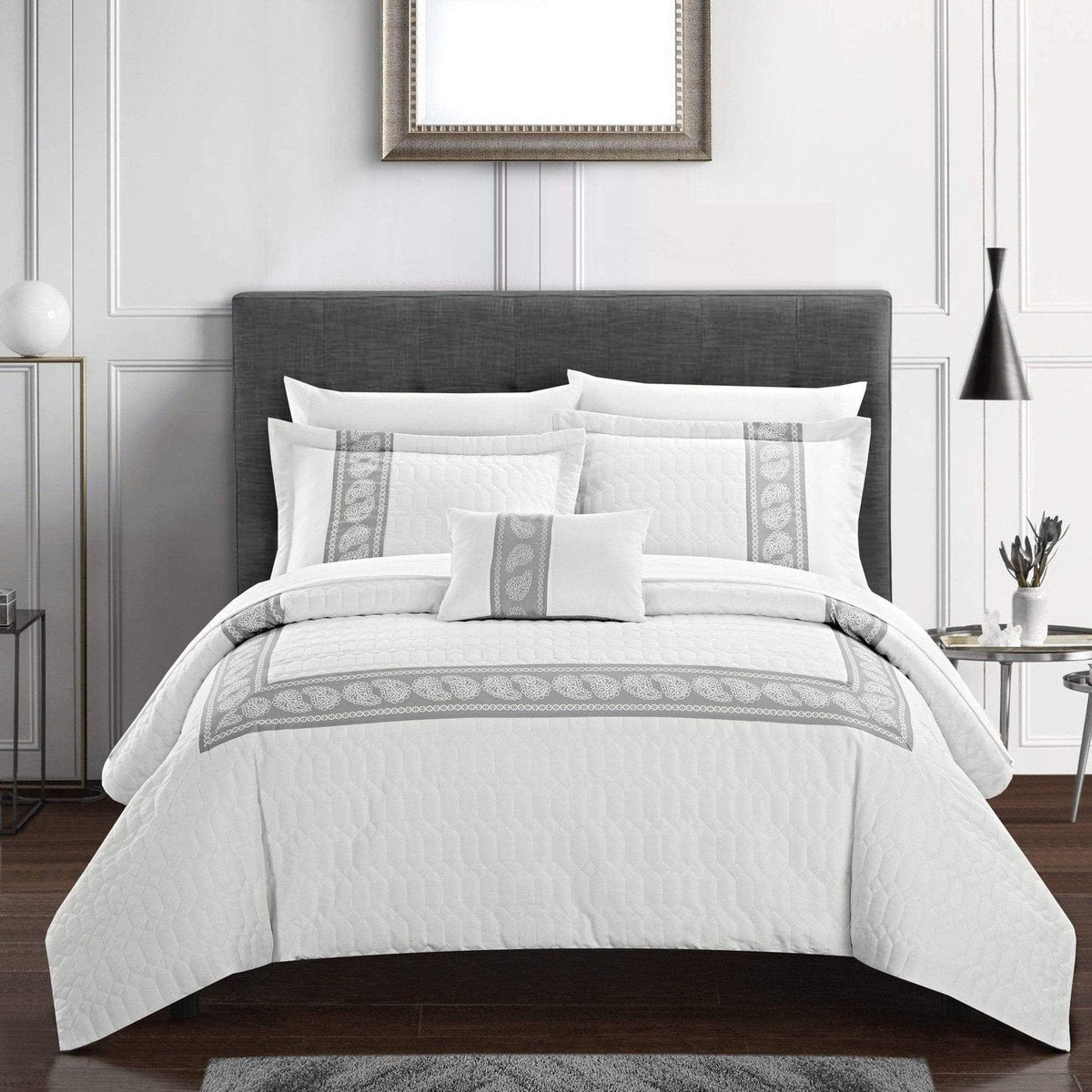 Chic Home Titian 8 Piece Paisley Comforter Set White