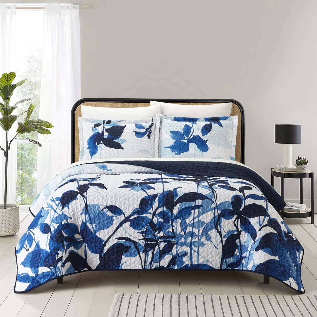 Chic Home Avery 7 Piece Watercolor Floral Quilt Set Blue