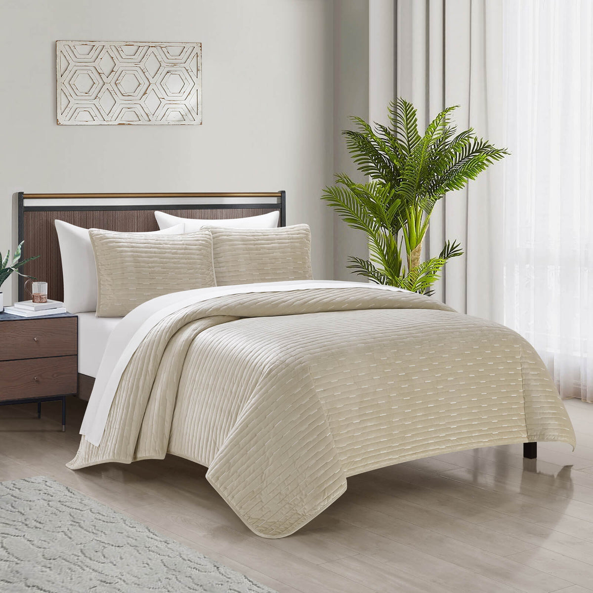 Chic Home Castiel 3 Piece Velvet Quilt Set Beige