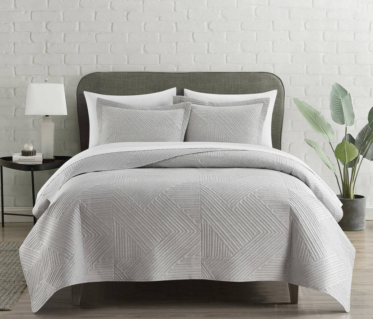 Chic Home Sianna 3 Piece Geometric Quilt Set Grey