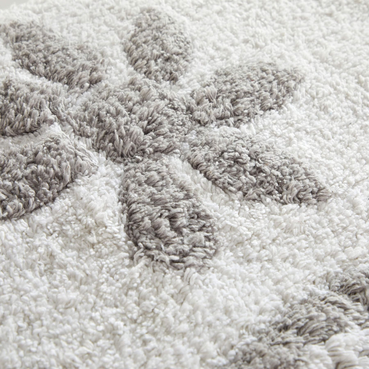Chic-Home-Sarabi Plush Tufted Cotton Bathroom Rug-