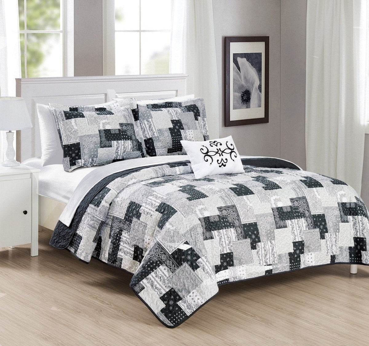 Chic Home Eliana 8 Piece Patchwork Boho Quilt Set-Black