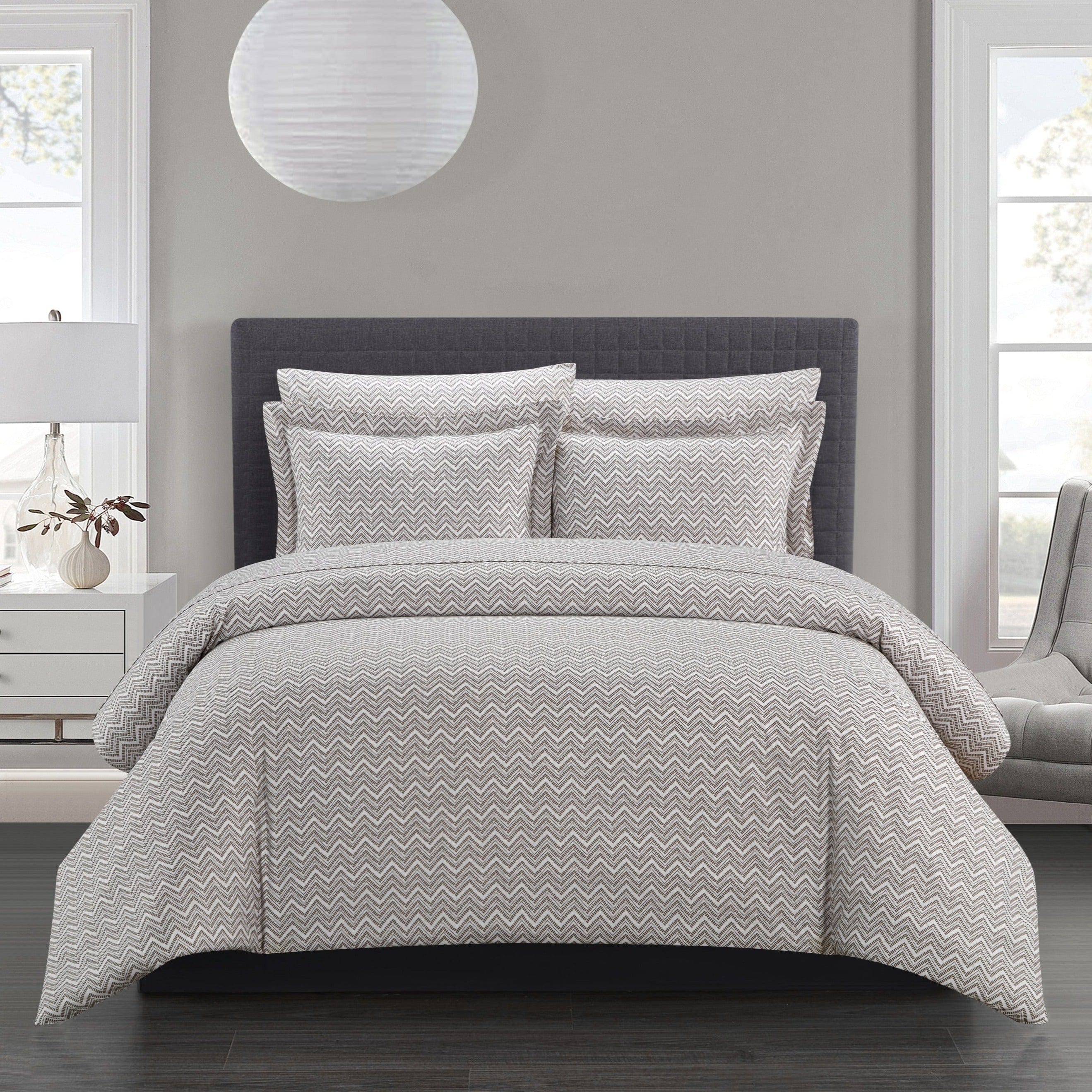 chic home Blaine 7 Piece Chevron Duvet Cover Set