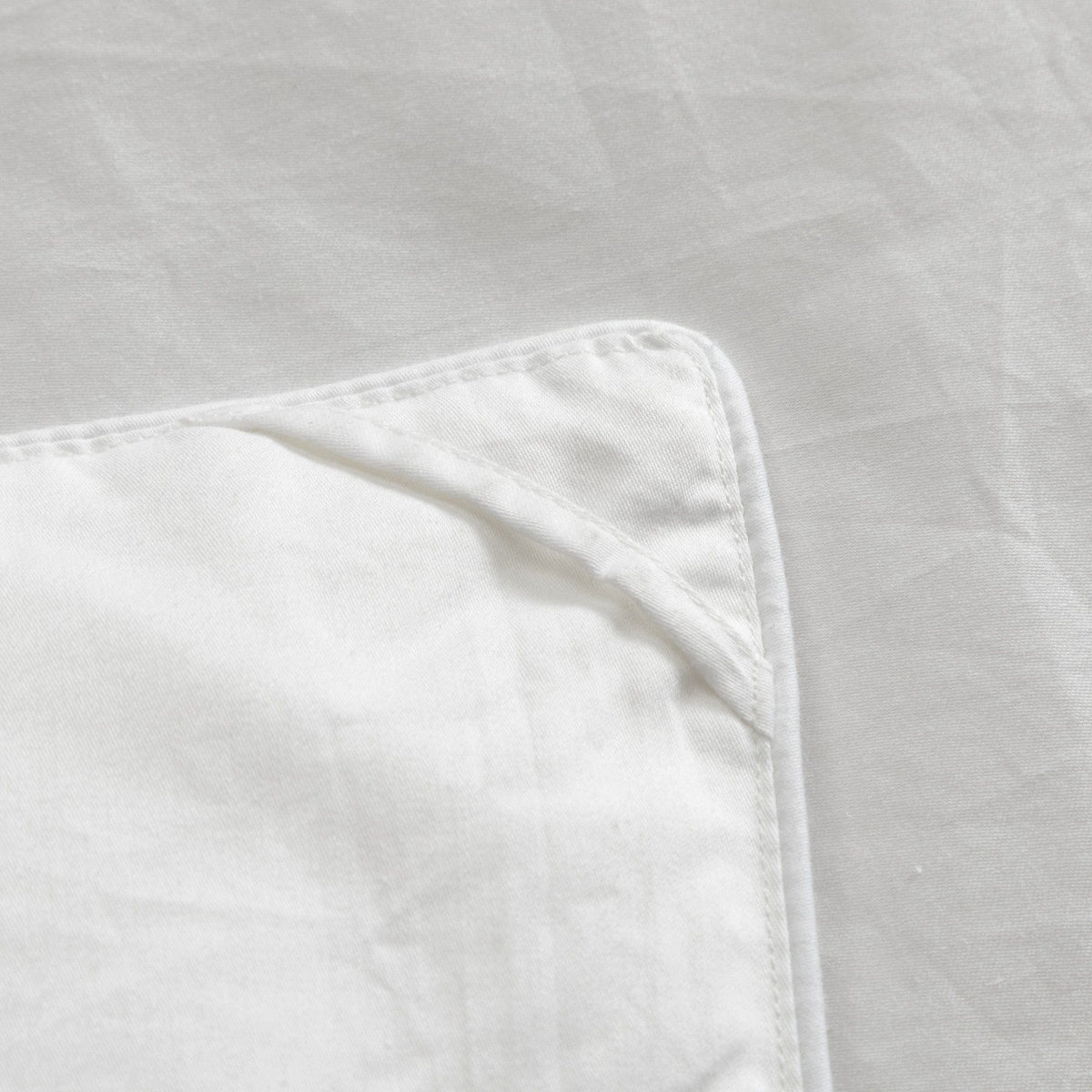 NY&C Home Allora Cotton Duck Down Comforter 