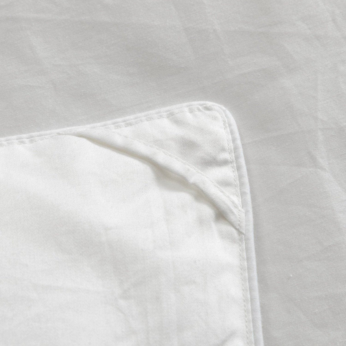 NY&C Home Gianna Cotton Duck Down Comforter 