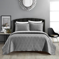 NY&C Home Marling 7 Piece Geometric Quilt Set Grey