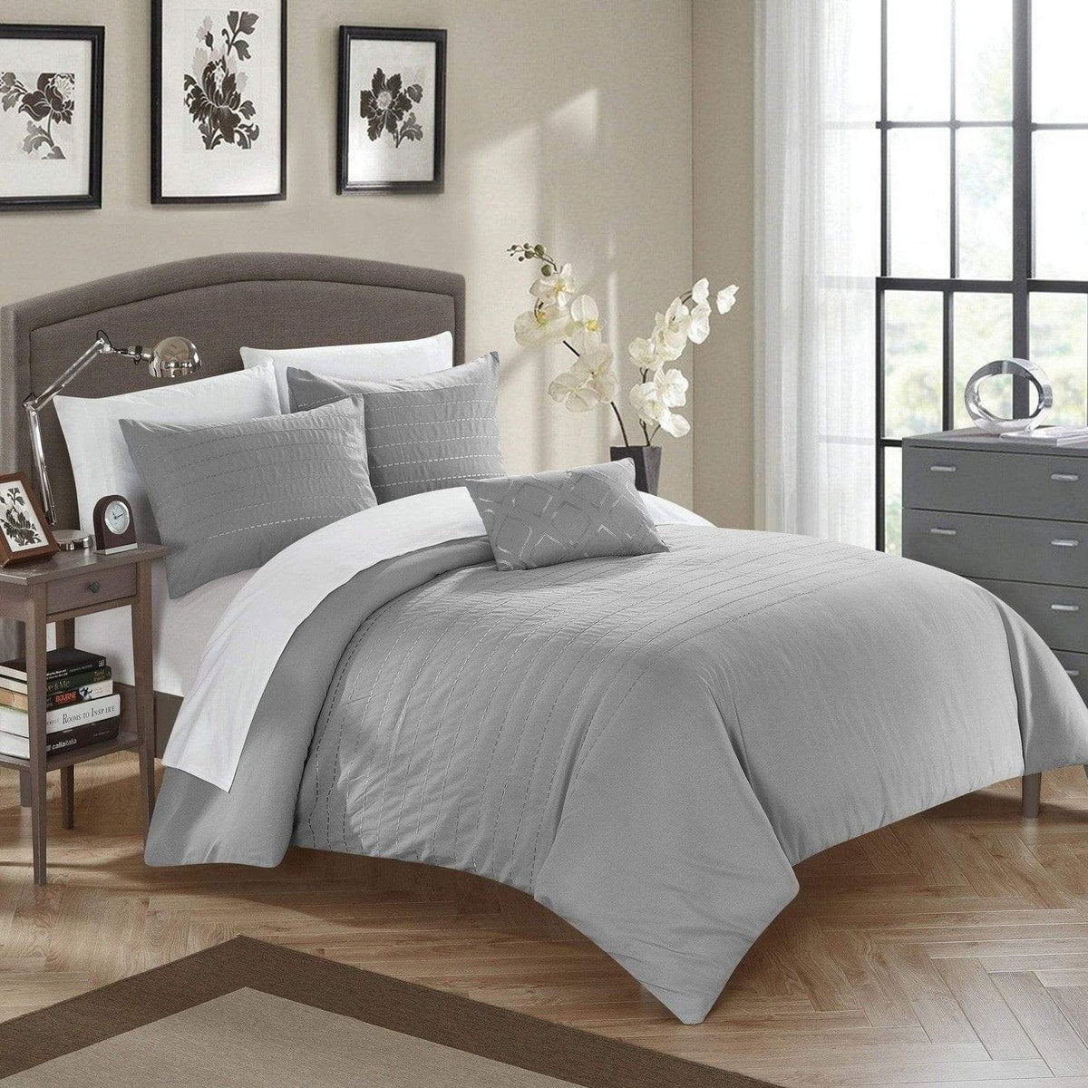 Chic Home Bea 8 Piece Embroidered Duvet Cover Set 