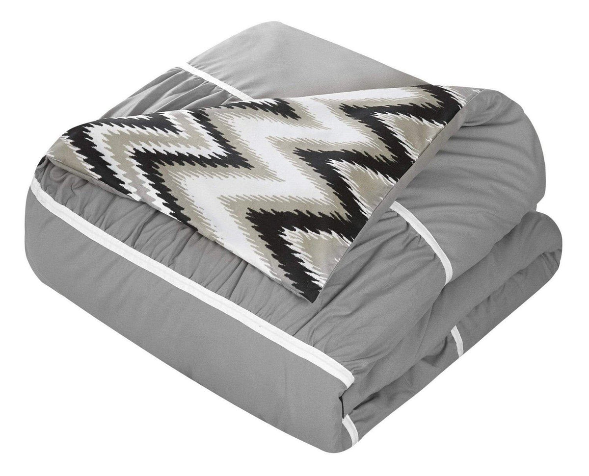 Chic Home Bella 4 Piece Reversible Comforter Set 