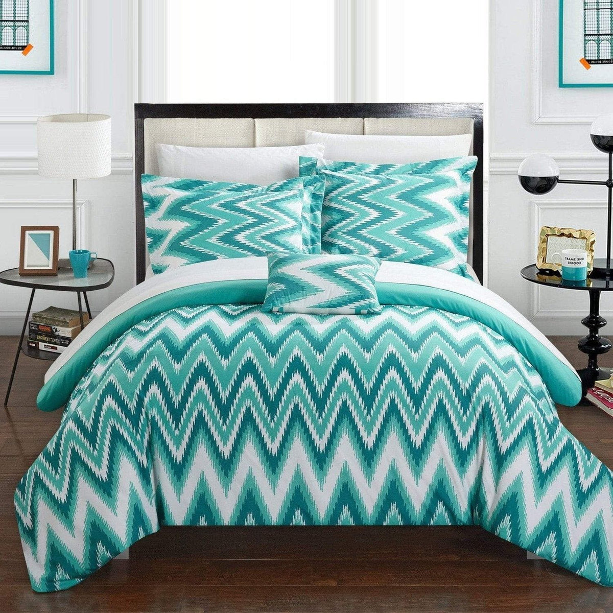 Chic Home Bella 4 Piece Reversible Comforter Set 