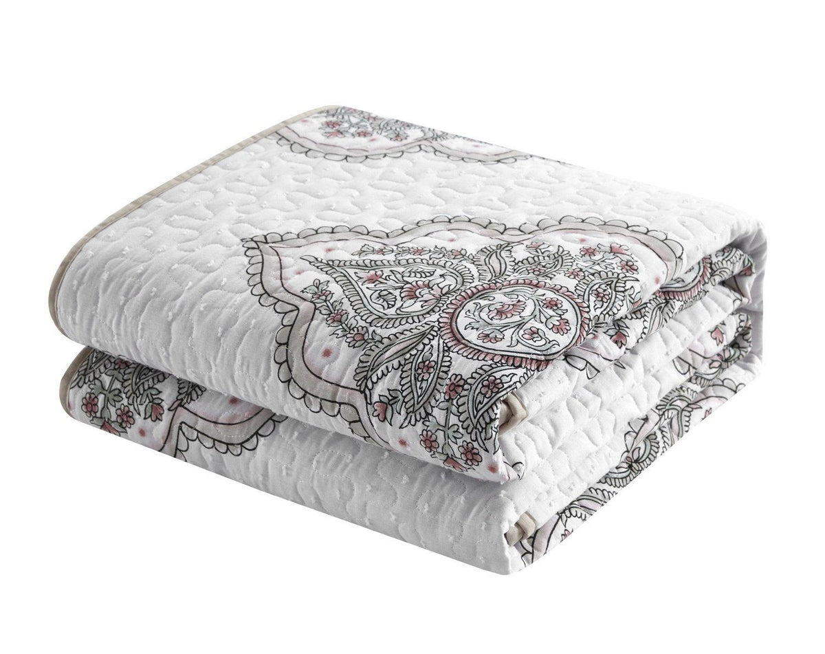 Chic Home Bentley 8 Piece Cotton Jacquard Quilt Set 
