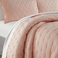 Chic Home Chyle 3 Piece Tufted Quilt Set 