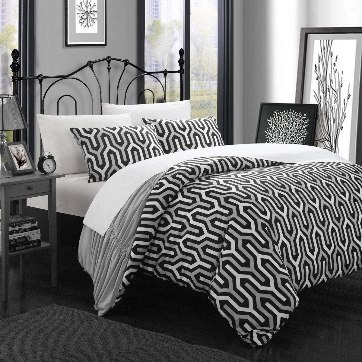 Chic Home Elissa 3 Piece Reversible Duvet Cover Set 