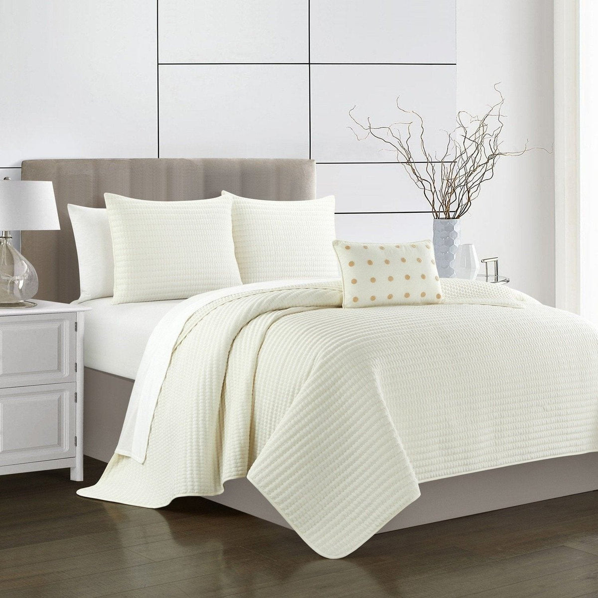 Chic Home Hayden 8 Piece Box Stitched Quilt Set 