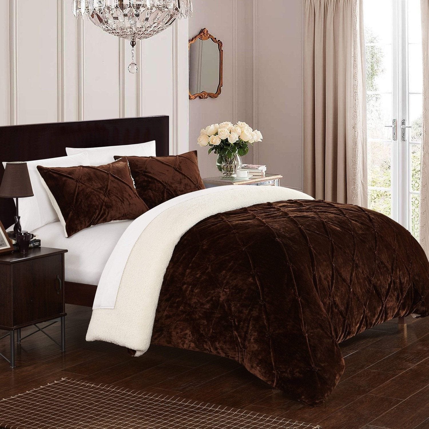 Chic Home 3-Piece Tirina Pleated Pin tuck Reversible Duvet Set