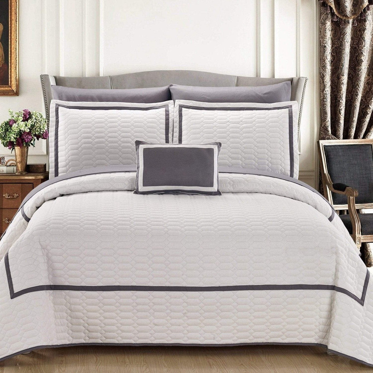 Chic Home Mesa 8 Piece Hotel Quilt Set White