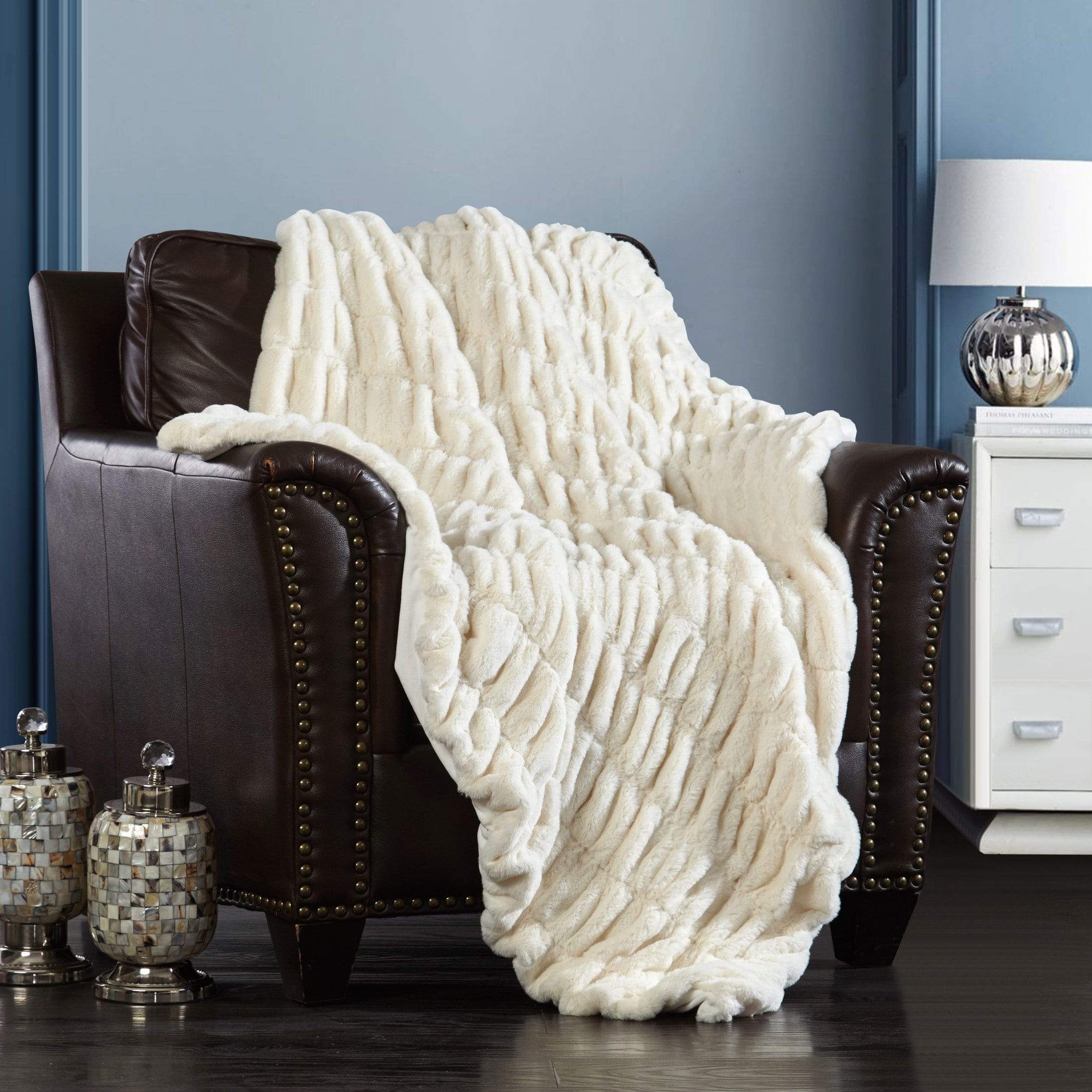 chic home Miera Faux Fur Micromink Throw Blanket