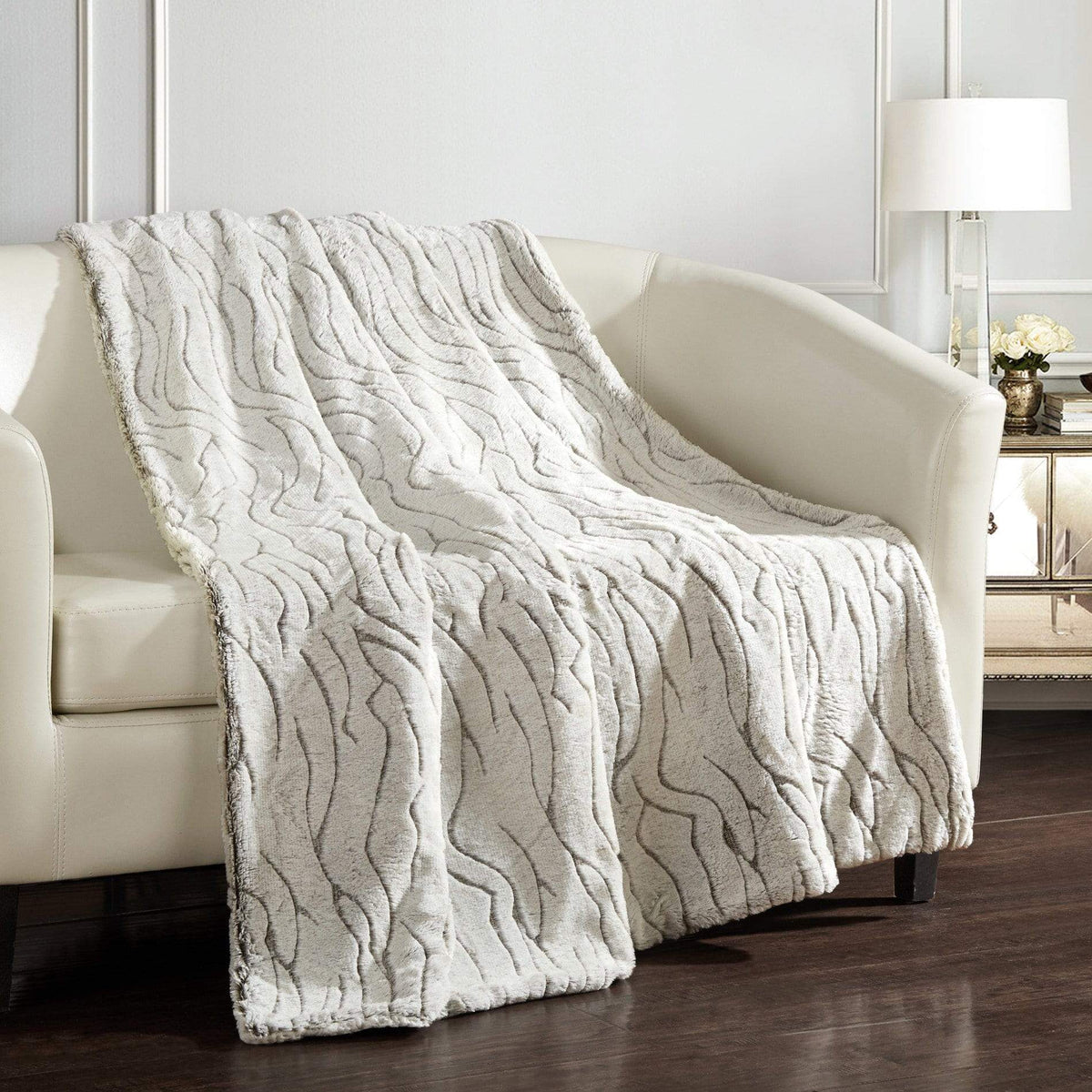 Chic Home Notingham Throw Blanket Cozy Super Soft Plush Decorative Animal Faux Fur Sherpa Lined 