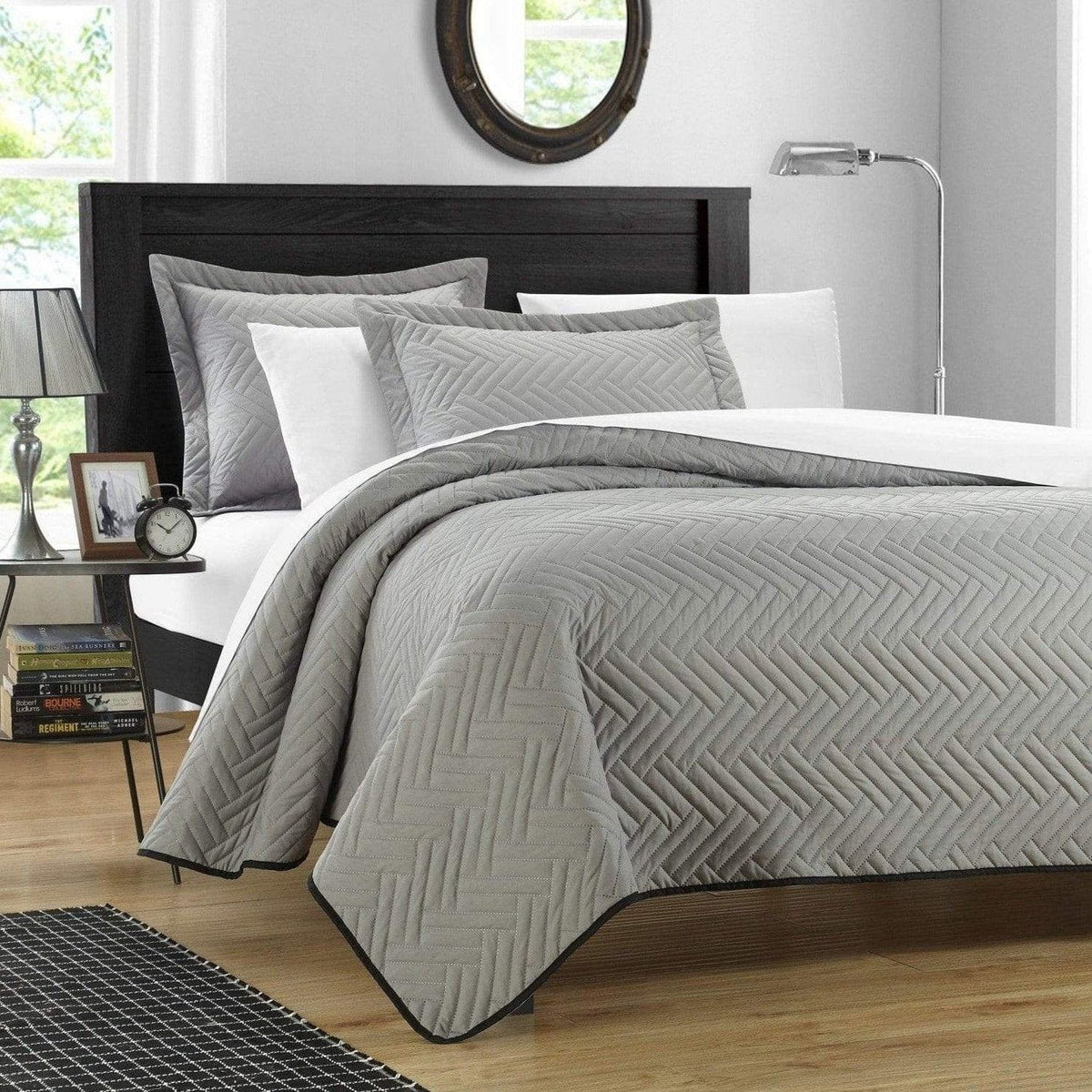 Chic Home Palermo 7 Piece Reversible Quilt Set Silver
