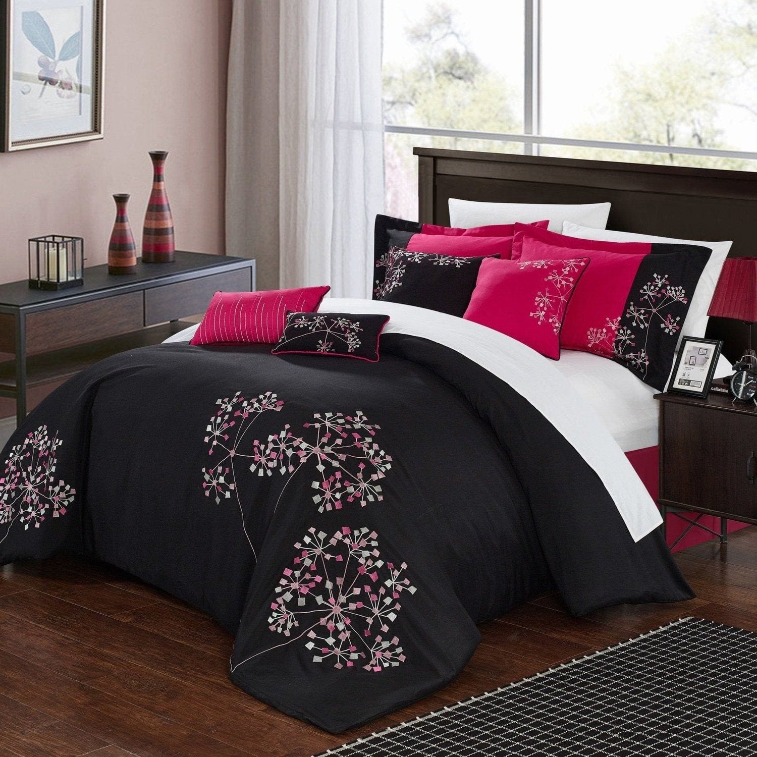 Pink and black online queen comforter set