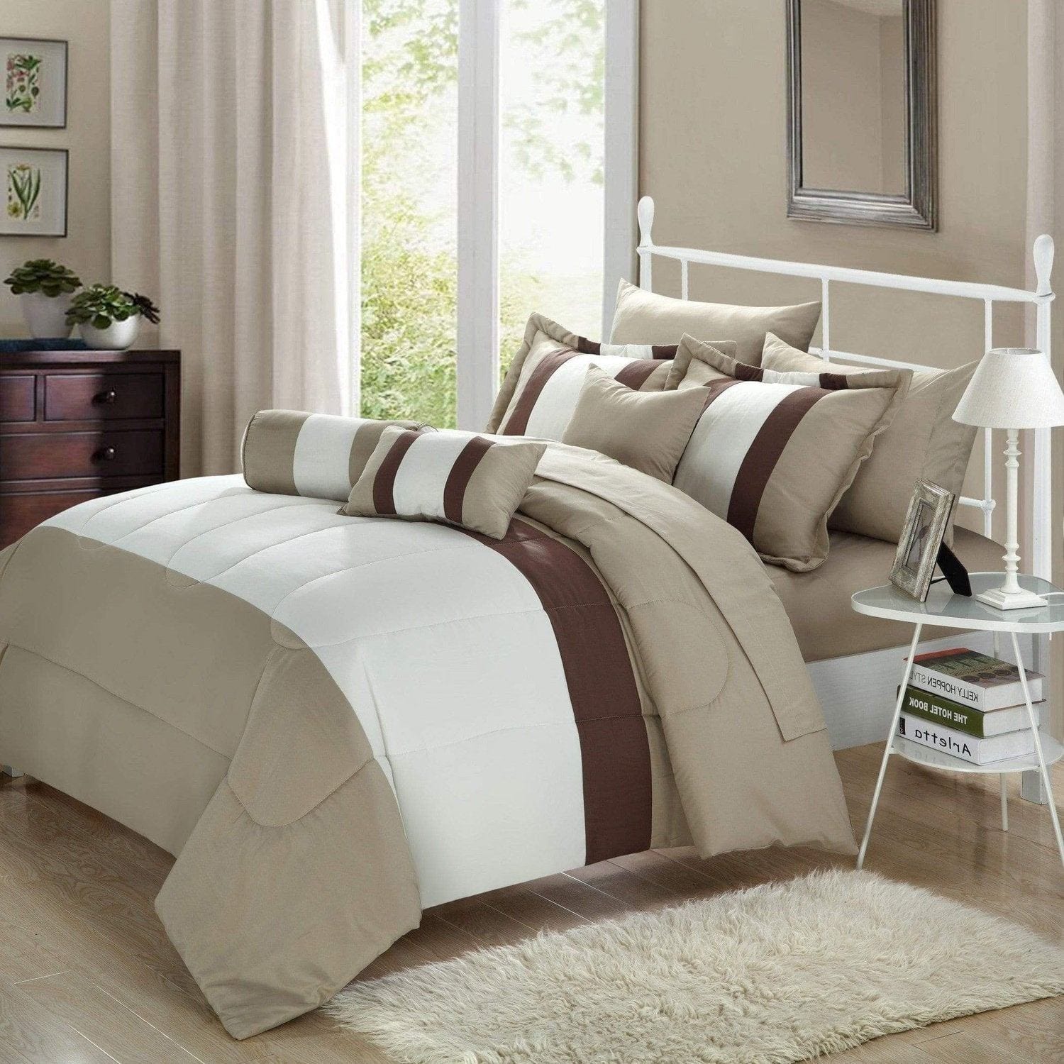 (King, White) - Chic Home 10 Piece Hannah Pinch Pleated, ruffled and pleated complete King Bed In a Bag Comforter Set White With sheet s（並行輸入品）