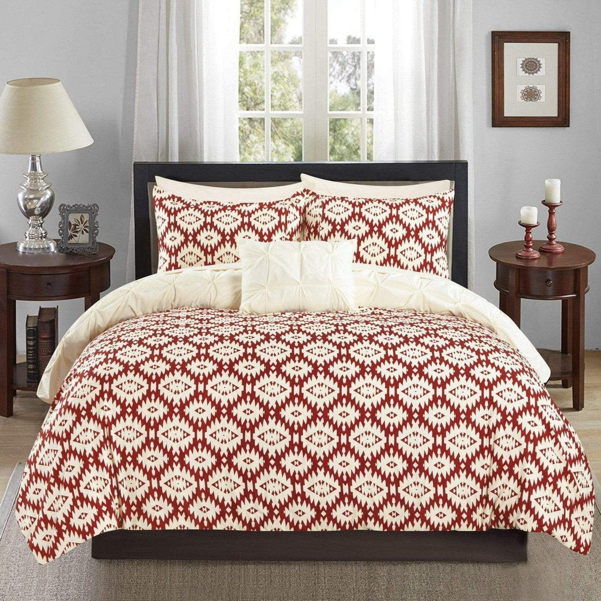 Chic Home Zissel 4 Piece Reversible Duvet Cover Set 